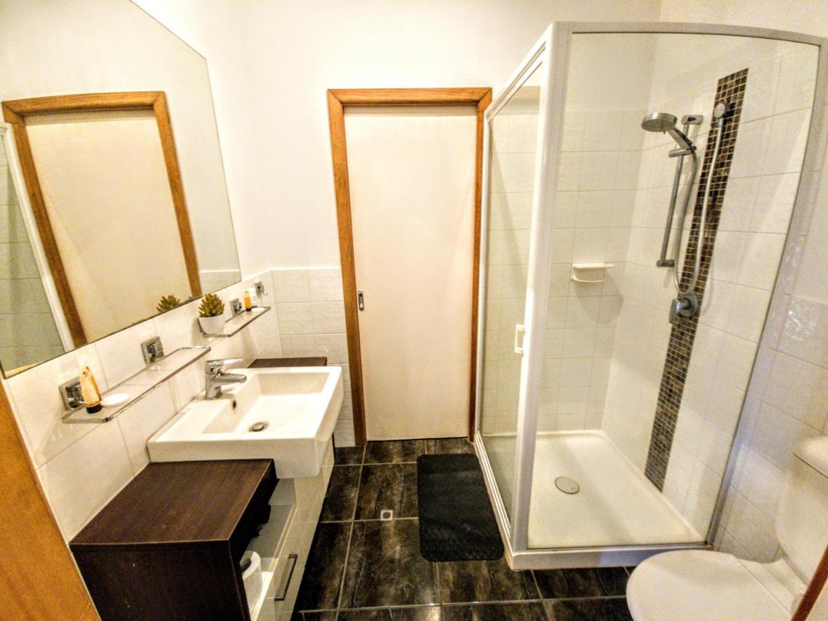 Bella Vista On Nara Pets Welcome Airlie Beach Exterior photo